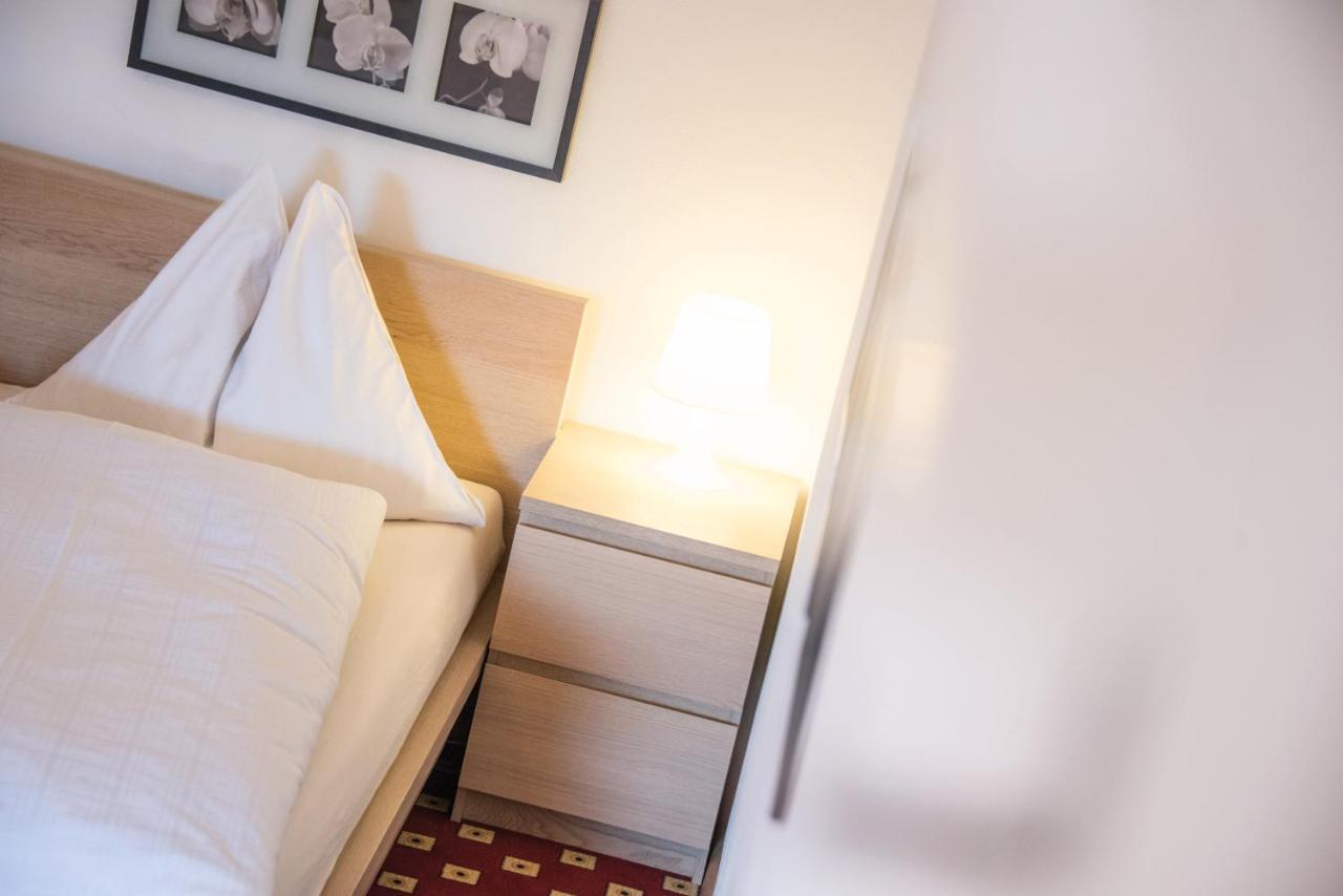 Apparthotel Feldhof - Living And Bistro Nova Ponente Exterior foto