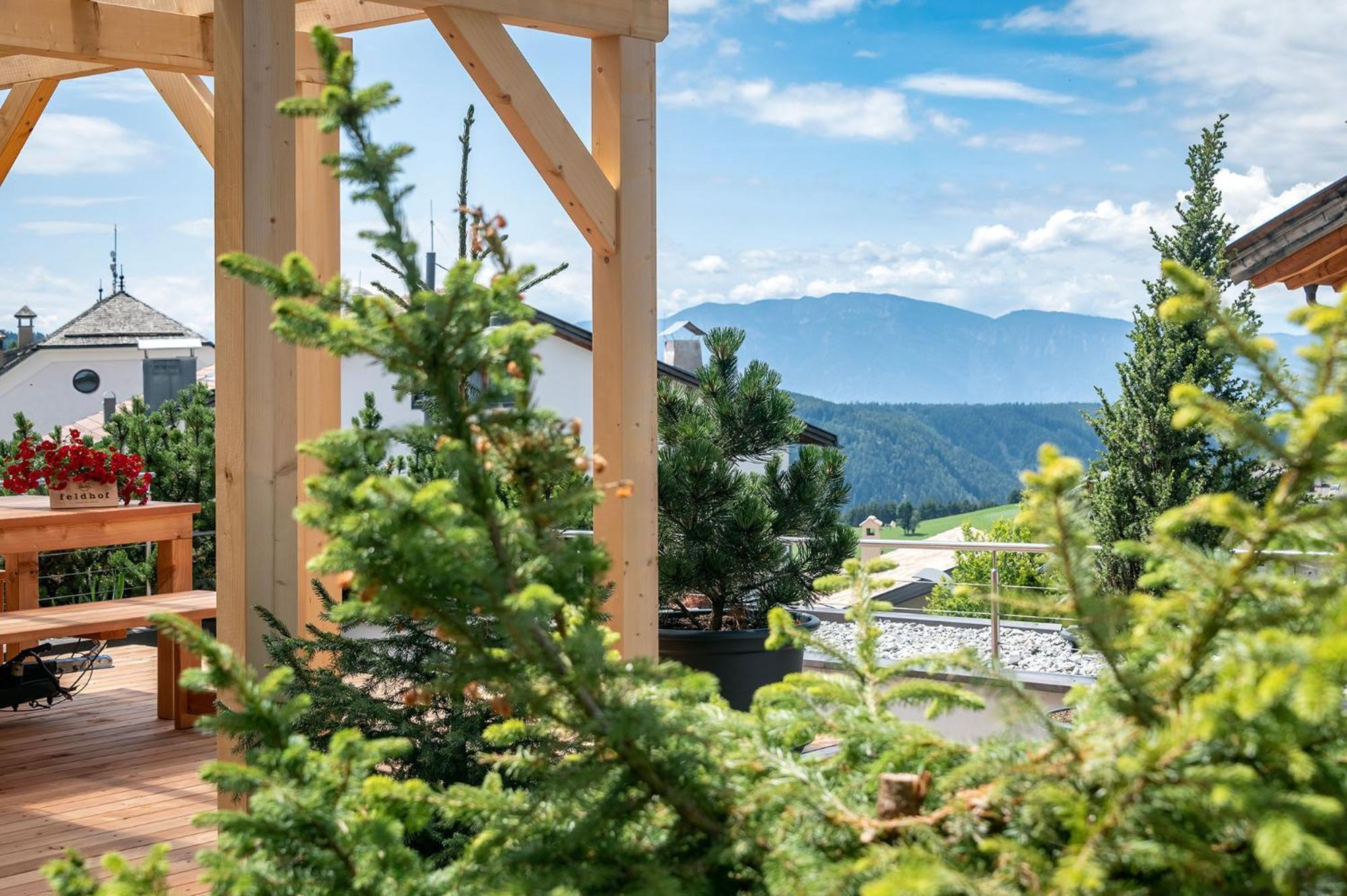 Apparthotel Feldhof - Living And Bistro Nova Ponente Exterior foto